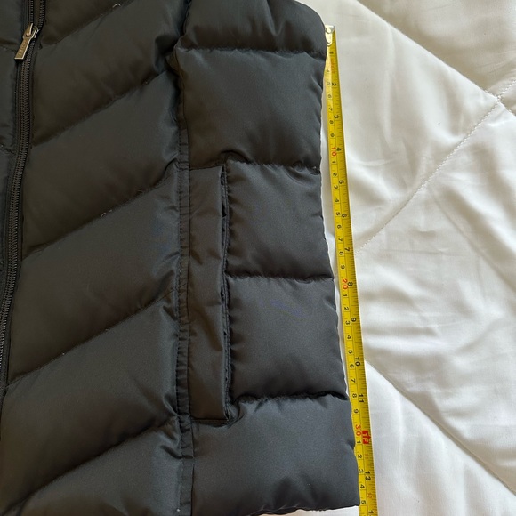 Lands' End Down Vest - Picture 6 of 9